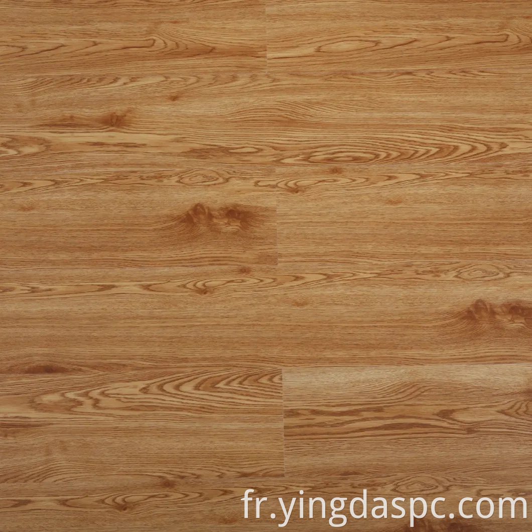 Plancher hybride en vinyle SPC